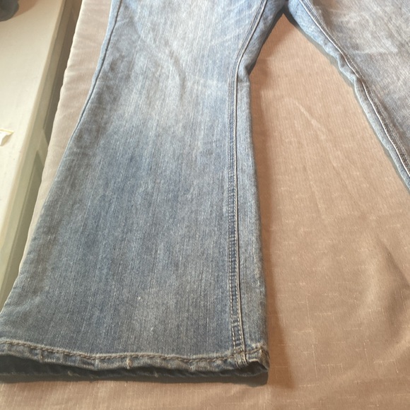 Blue jeans - Picture 2 of 6